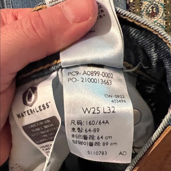 Levi’s 70s High-Waisted Flare Jeans - Picture 7 of 7